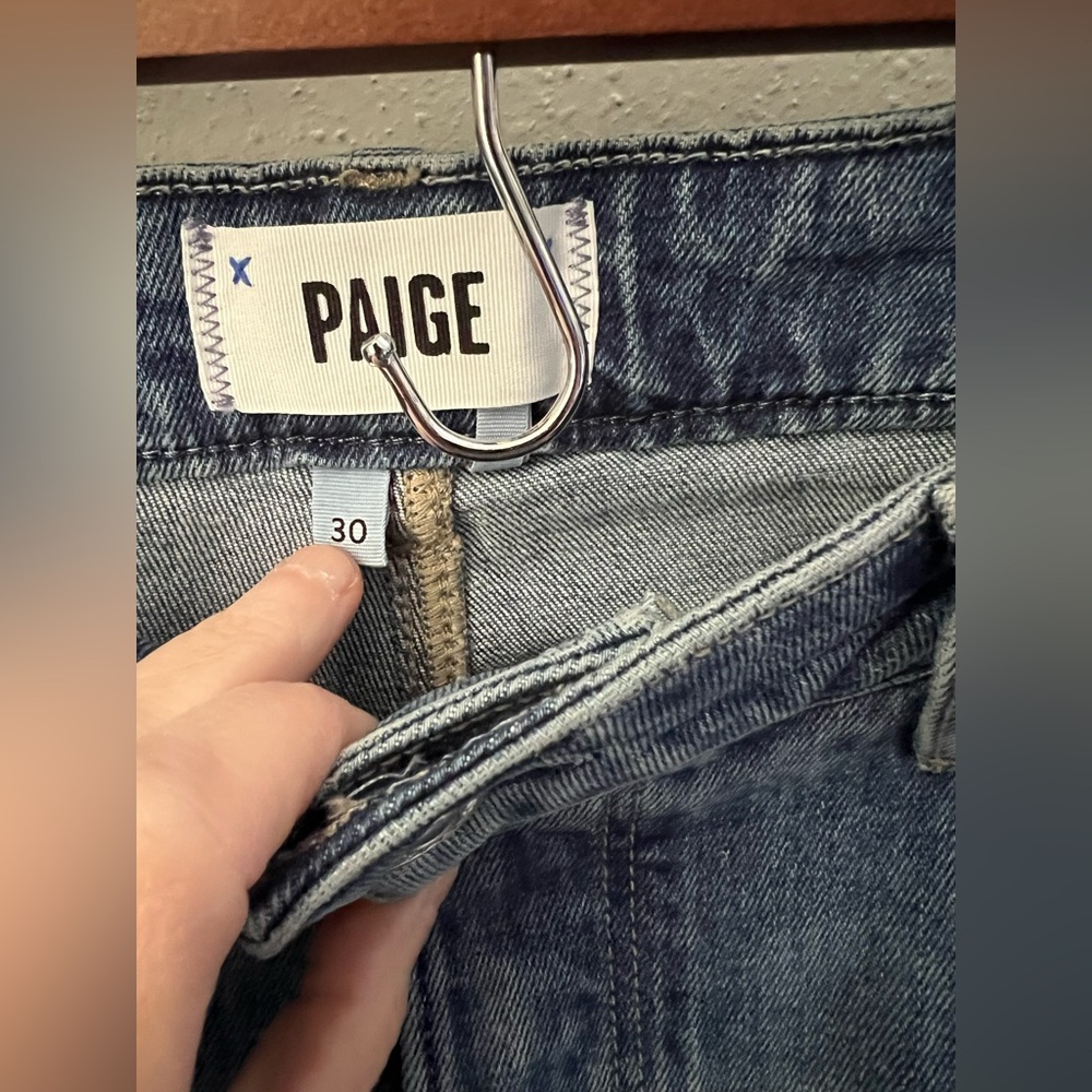 Paige Frankie Covered Button Fly
Adienne Distressed Size 30 New Wide Leg Crop - Picture 11 of 15